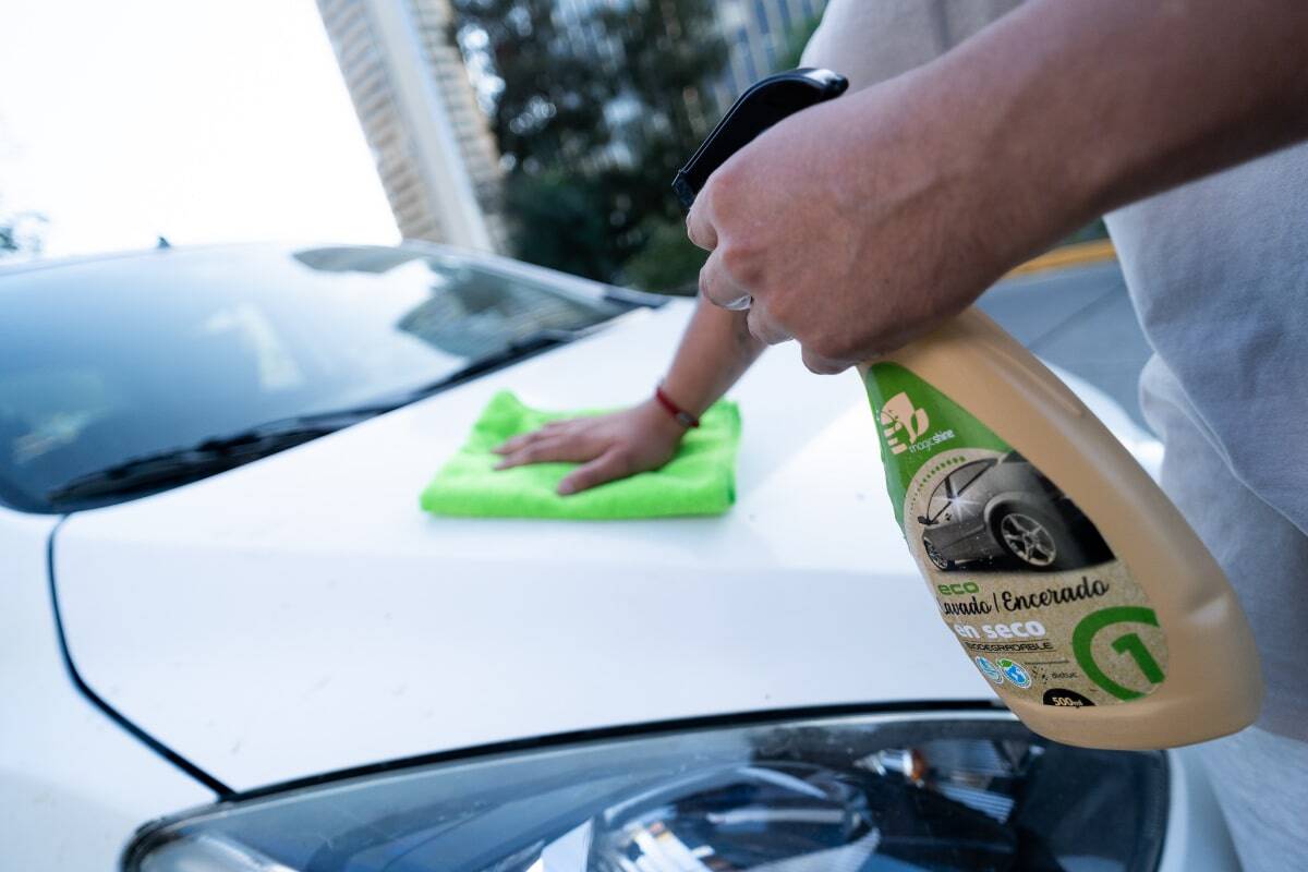 productos-ecologicos-para-limpieza-de-vehiculo-magicshine-la casa del carwash